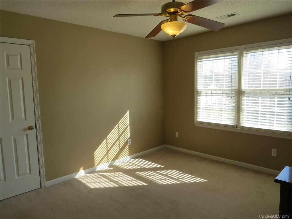 1203 Pebble Lane - Photo 8