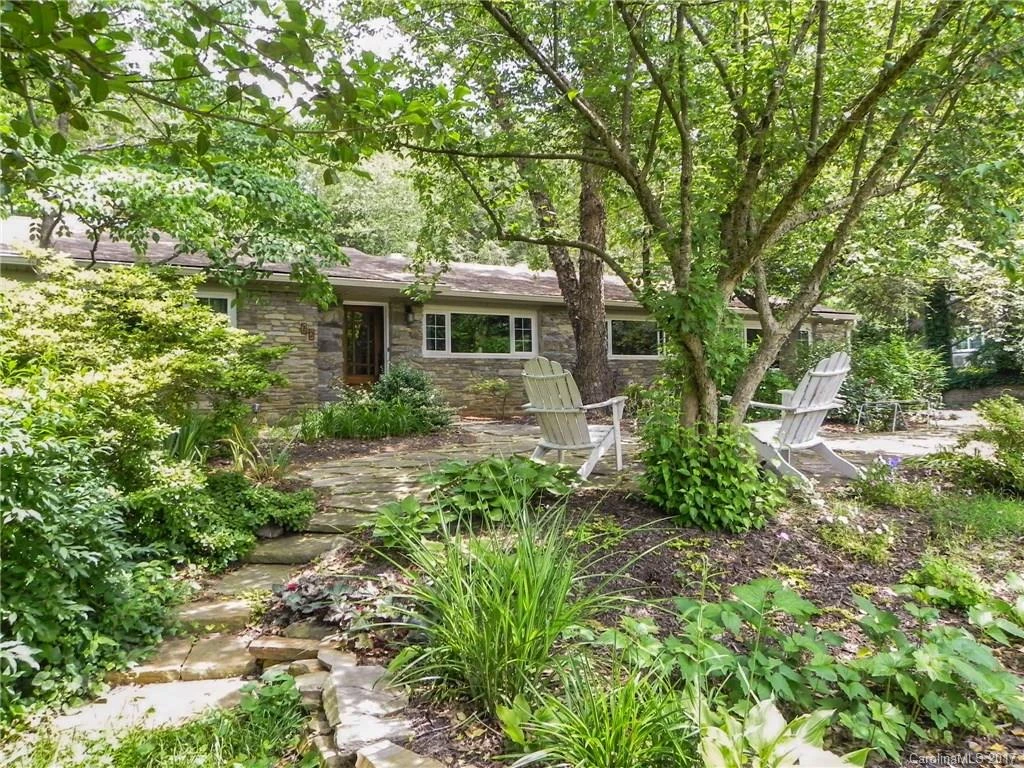12 Pine Tree Circle