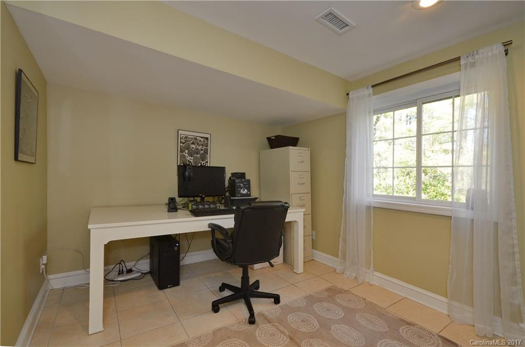 12 Pine Tree Circle - Photo 22