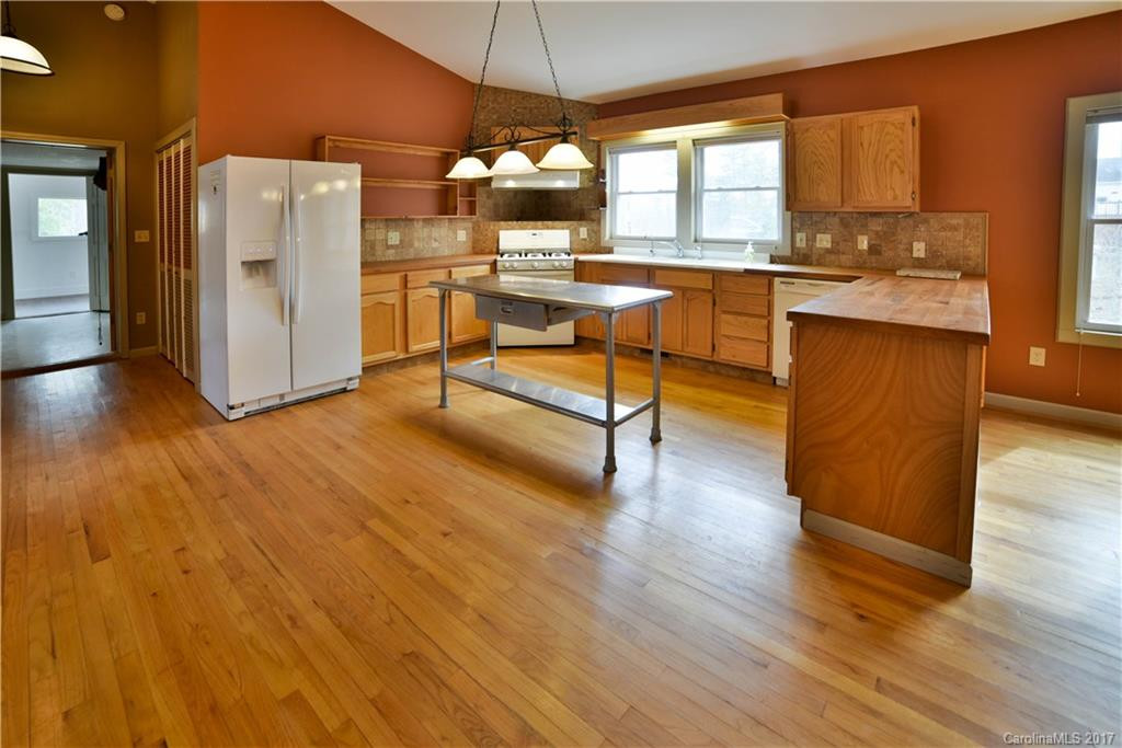 142 Shadowlawn Drive - Photo 18