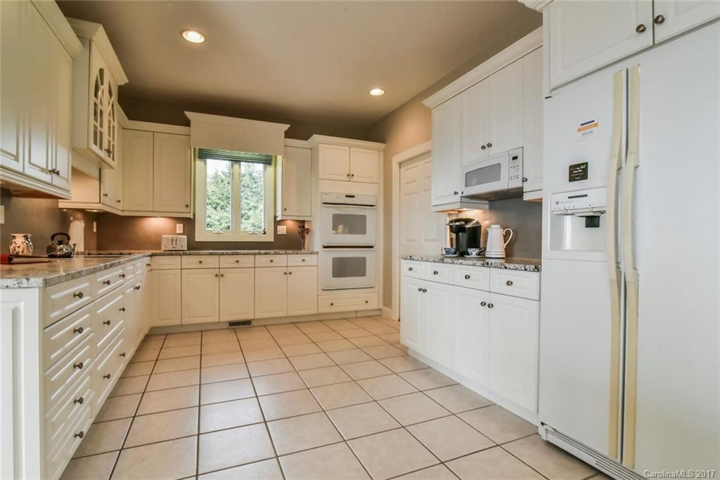 120 Stonegate Drive - Photo 9