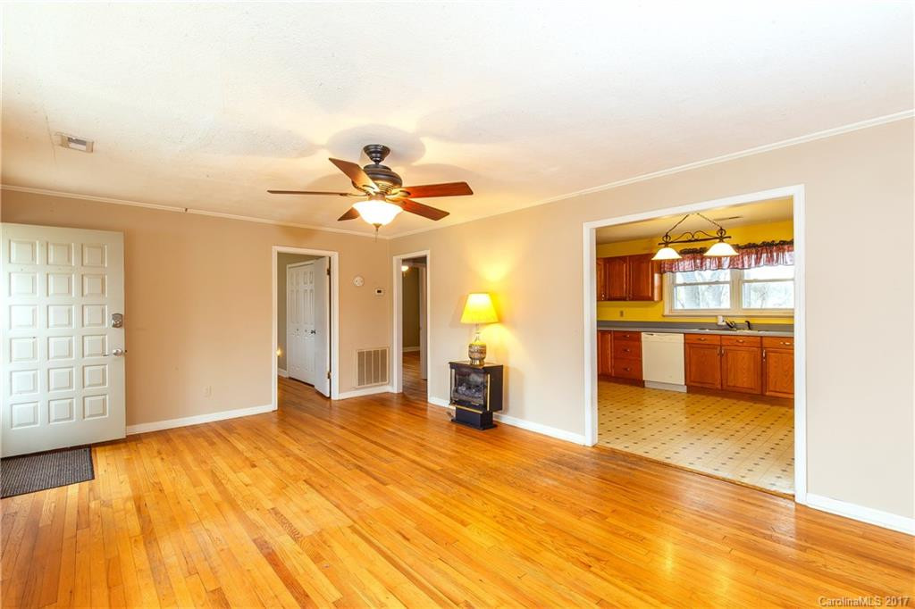 400 Pisgah Drive - Photo 3