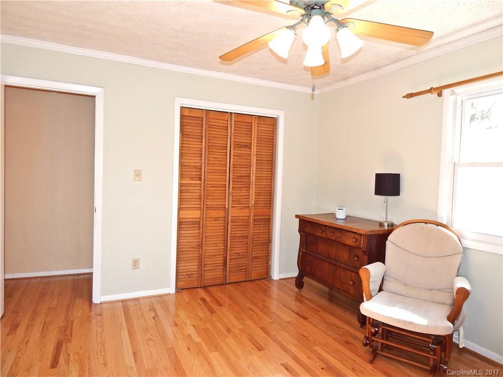 670 Salisbury Road - Photo 12