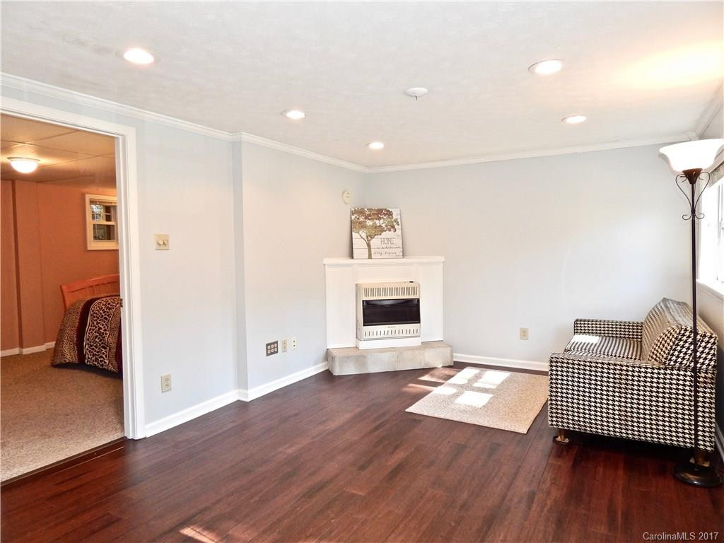 670 Salisbury Road - Photo 17