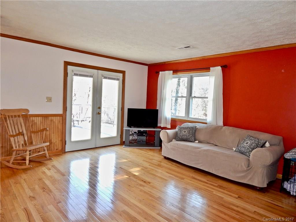 670 Salisbury Road - Photo 9