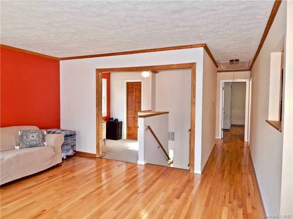 670 Salisbury Road - Photo 10