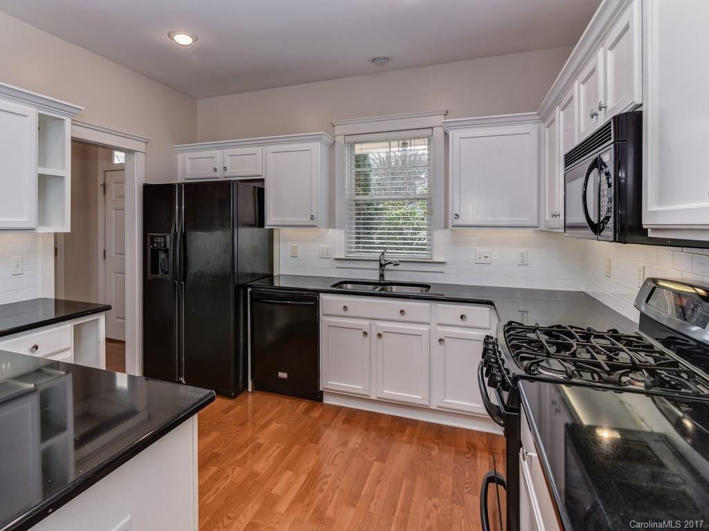 1401 Kenton Lane - Photo 9