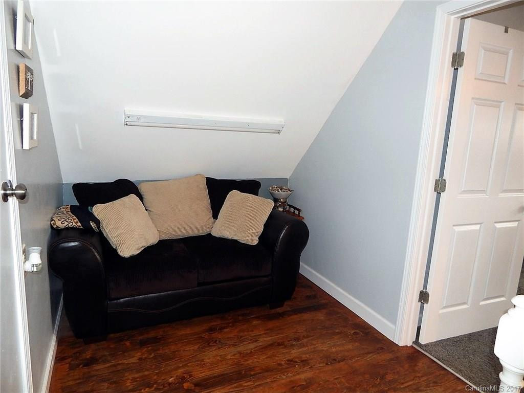50 Oakdale Road - Photo 13