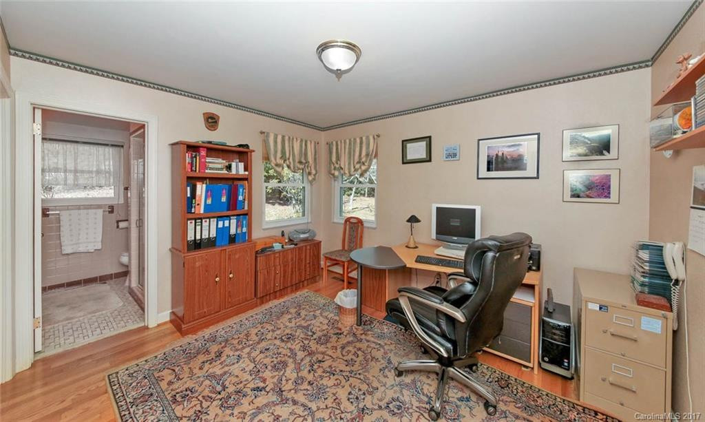 111 Belmont Drive - Photo 11