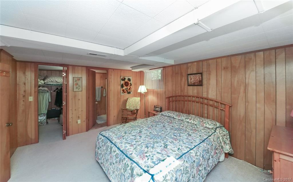 111 Belmont Drive - Photo 12