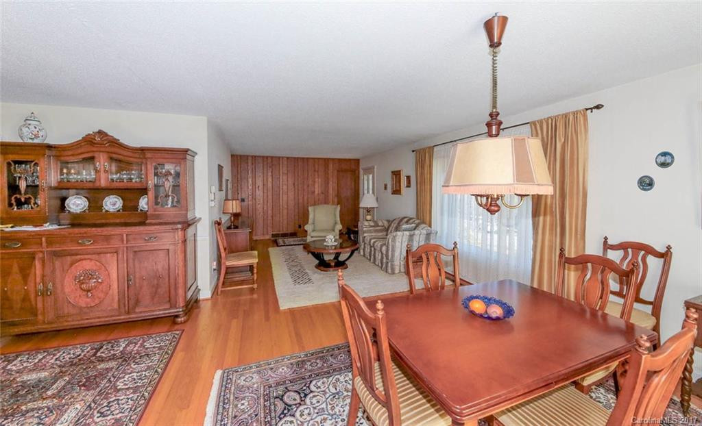 111 Belmont Drive - Photo 5