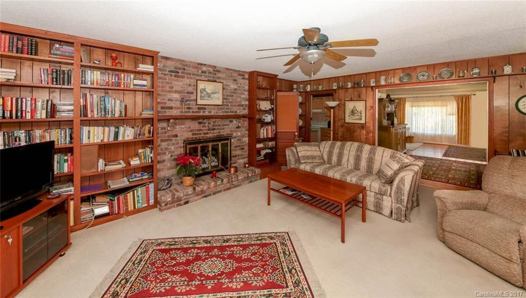 111 Belmont Drive - Photo 7