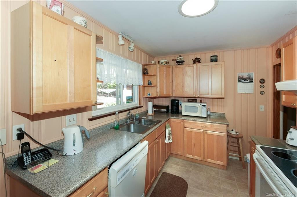 111 Belmont Drive - Photo 8