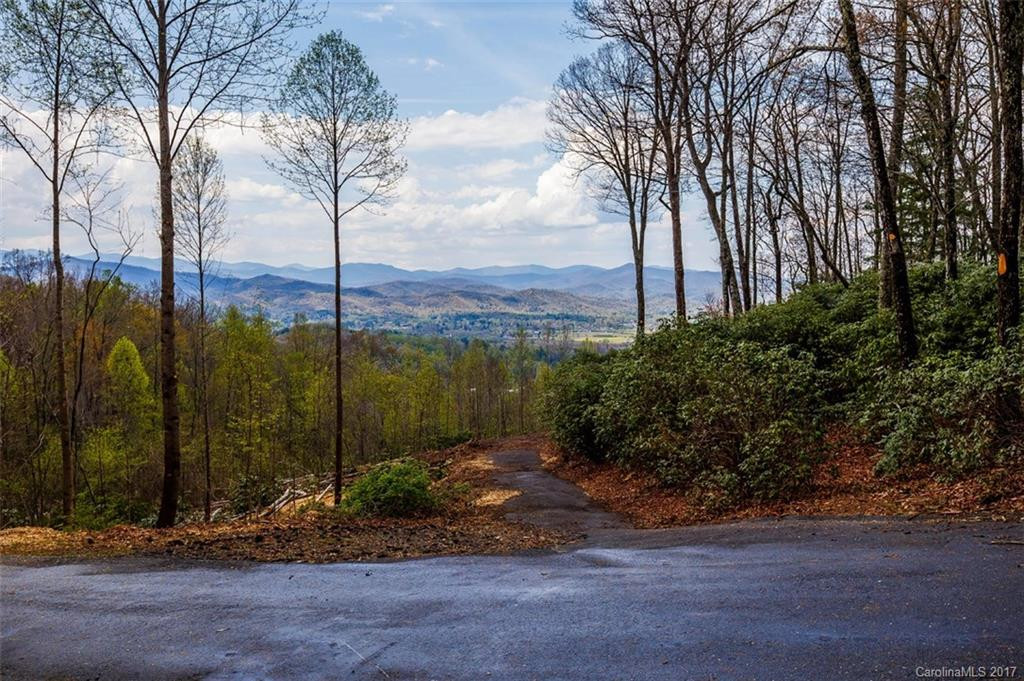 900 Crestview Drive - Photo 3