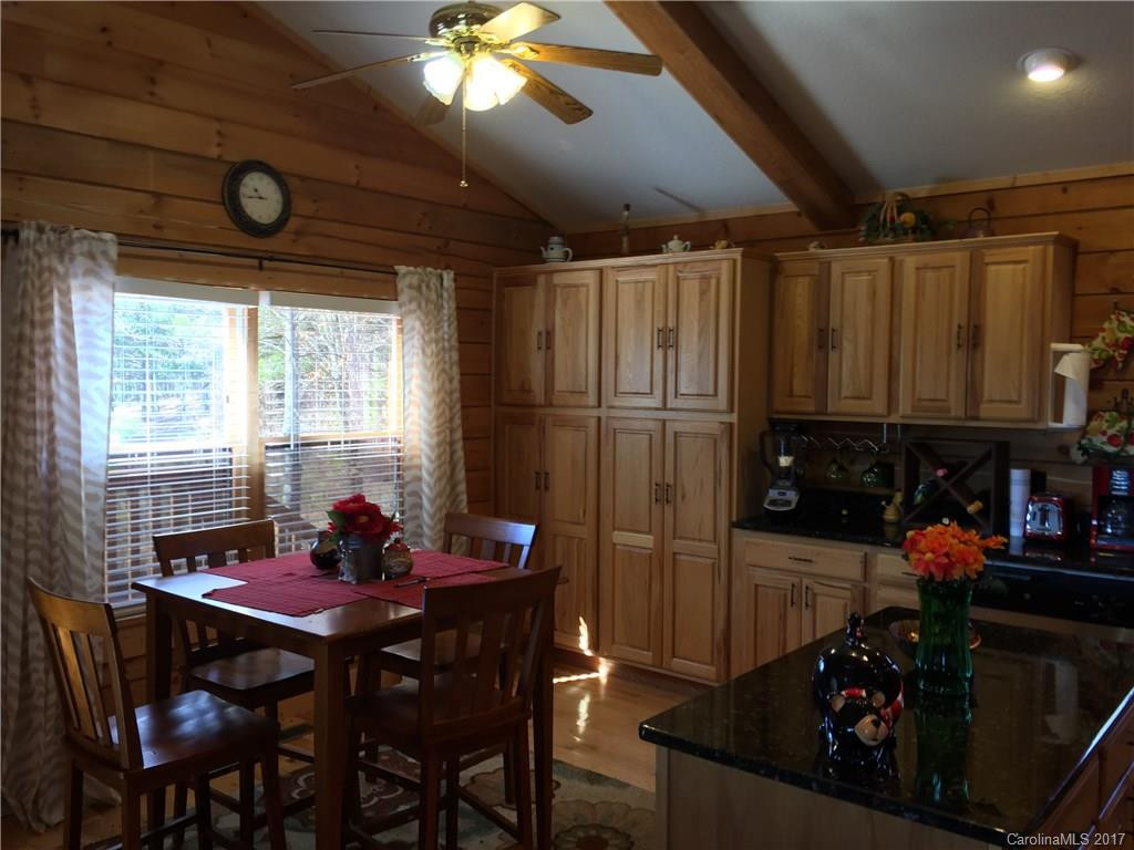 206 Hearthstone Drive - Photo 3