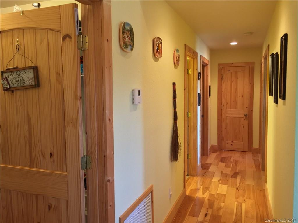 206 Hearthstone Drive - Photo 10