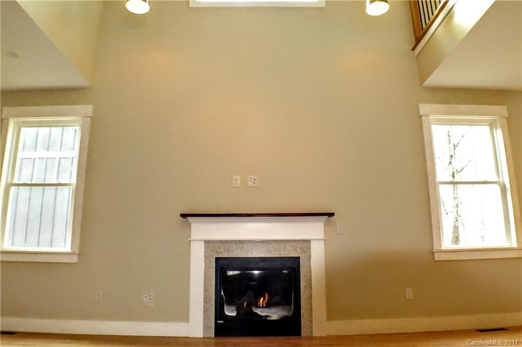 83 Locust Street - Photo 4