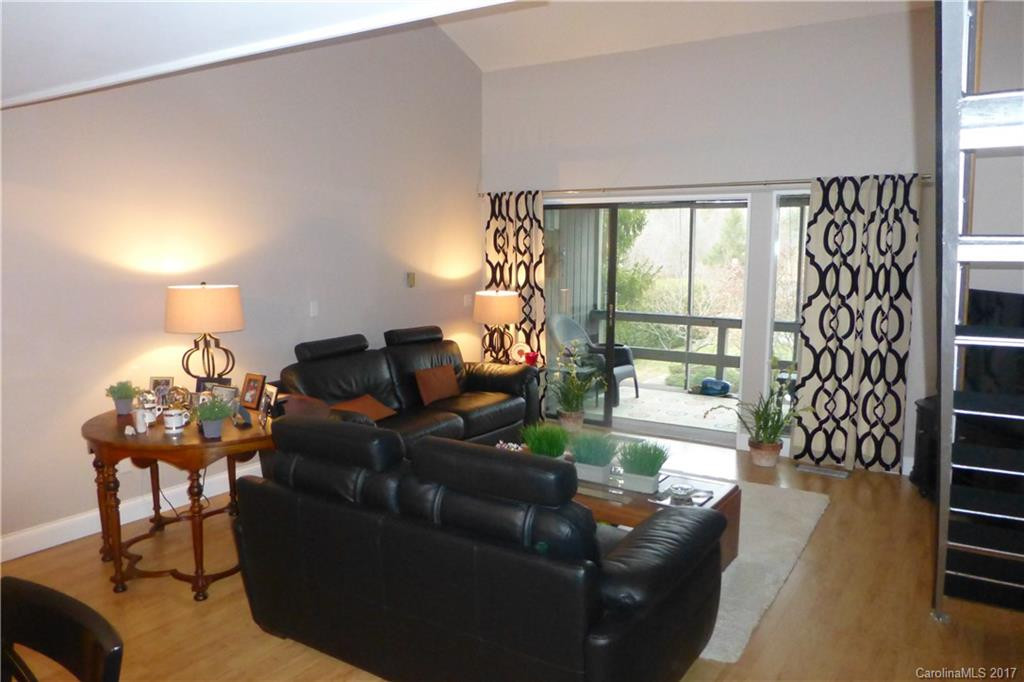 5 Lakemoor Lane - Photo 8