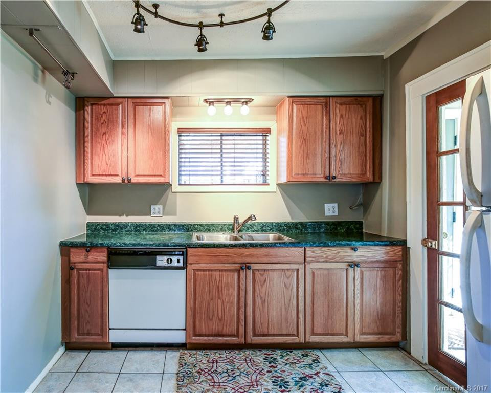 6 Lufty Avenue - Photo 18