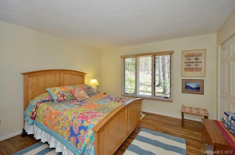 1300 Mountain Meadow Drive - Photo 18