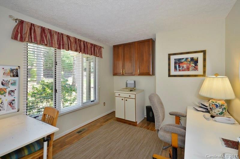1300 Mountain Meadow Drive - Photo 19