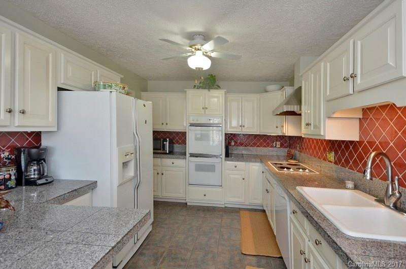 1300 Mountain Meadow Drive - Photo 6