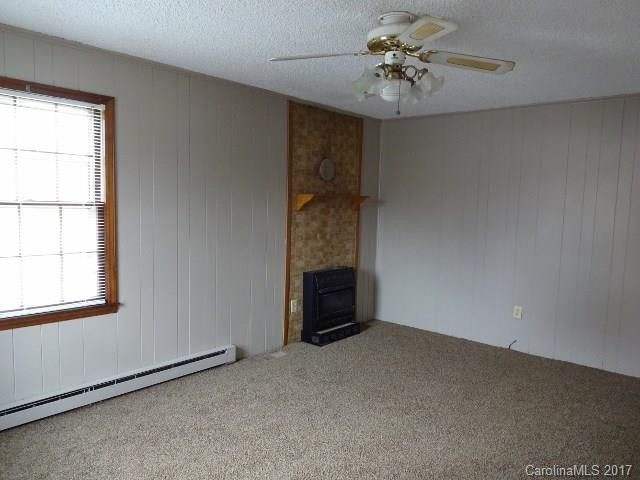 110 Robin Street - Photo 2