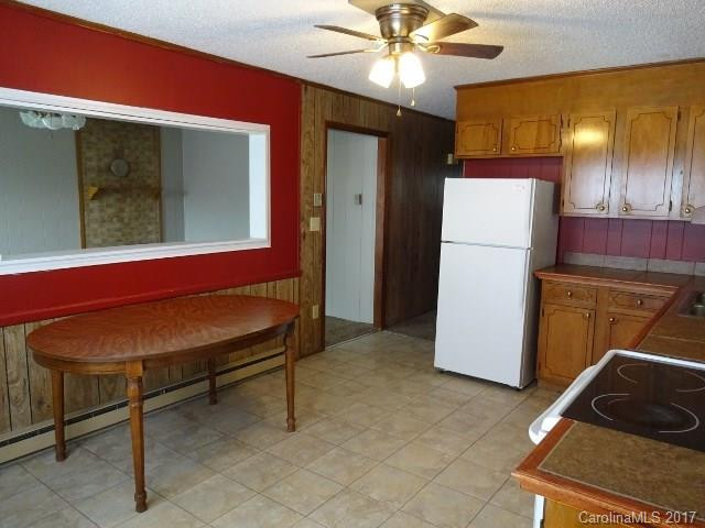 110 Robin Street - Photo 5