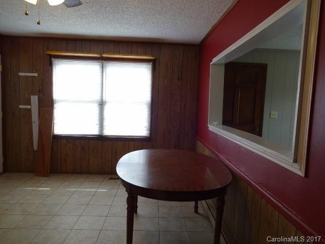 110 Robin Street - Photo 6