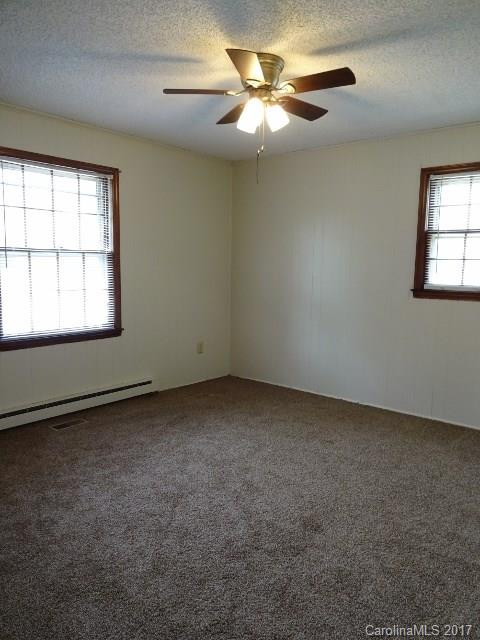 110 Robin Street - Photo 7