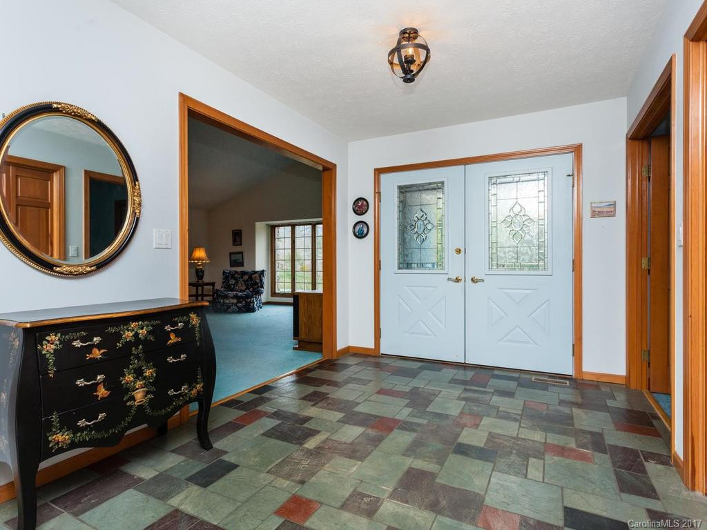 104 Red Fox Lane - Photo 2