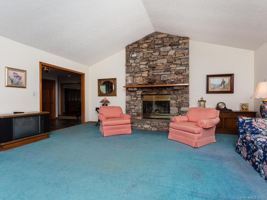 104 Red Fox Lane - Photo 3