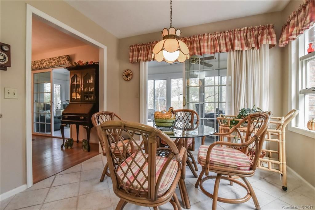 317 Colony Lane - Photo 8
