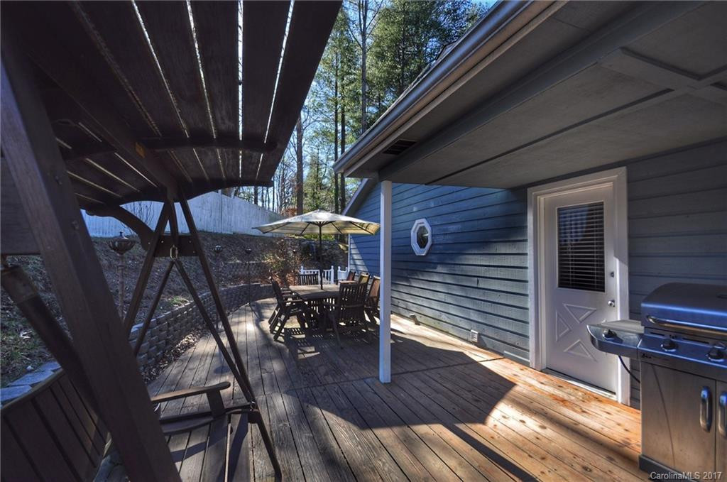 8 Jeffrey Lane - Photo 16