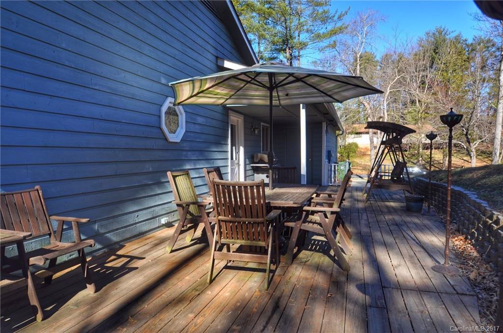 8 Jeffrey Lane - Photo 17