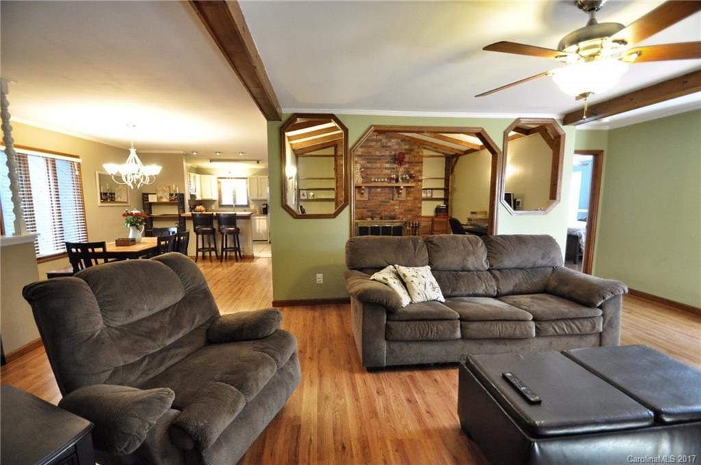 8 Jeffrey Lane - Photo 7