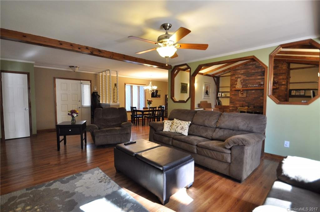 8 Jeffrey Lane - Photo 9