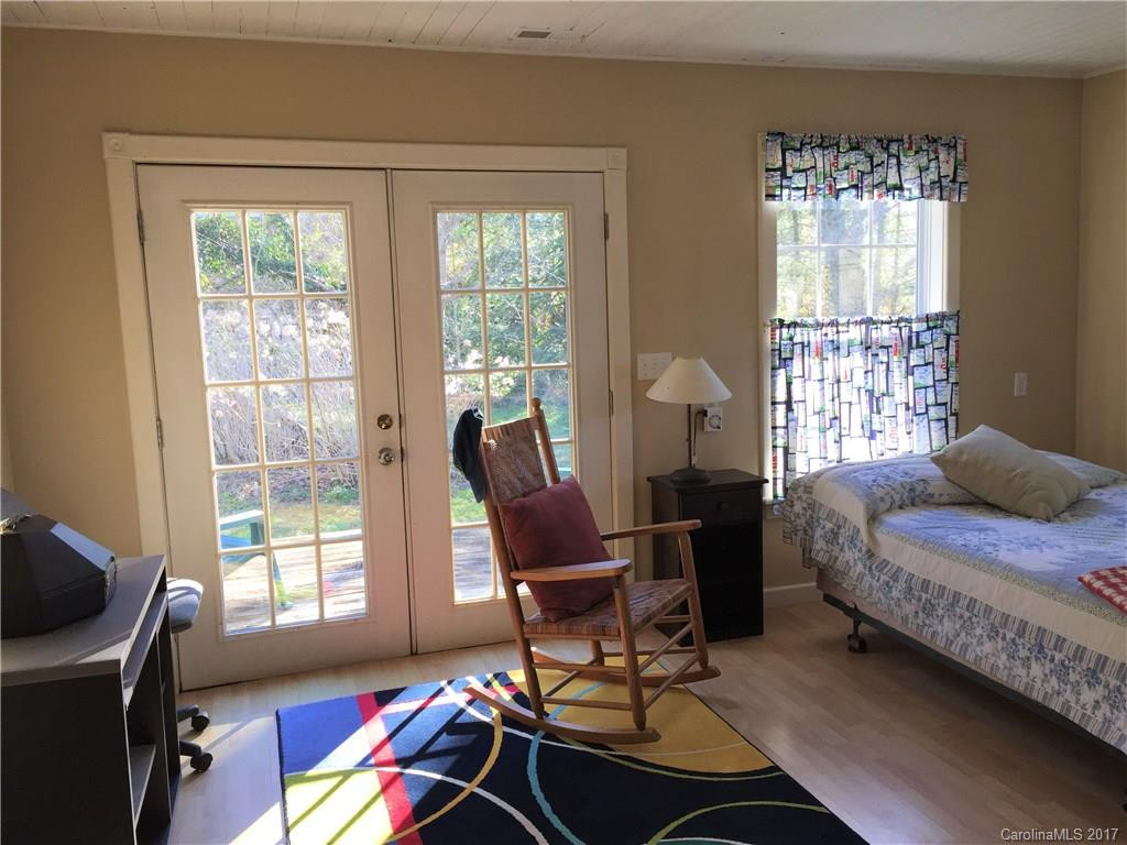 137 Gosnell Road - Photo 13
