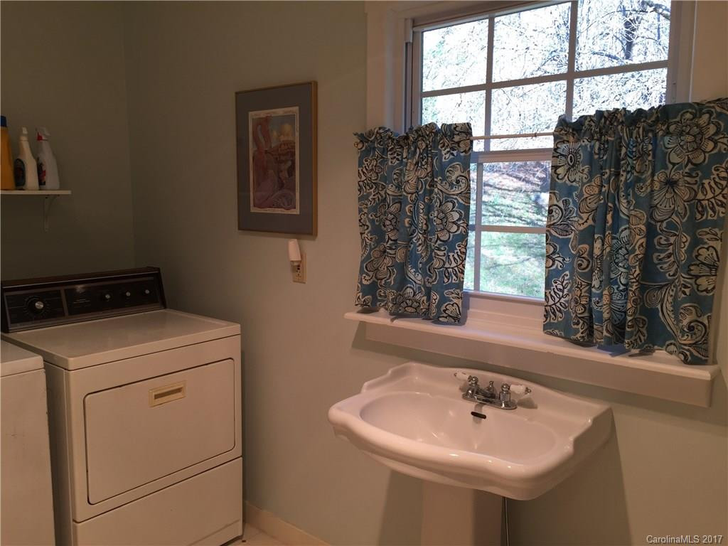 137 Gosnell Road - Photo 14