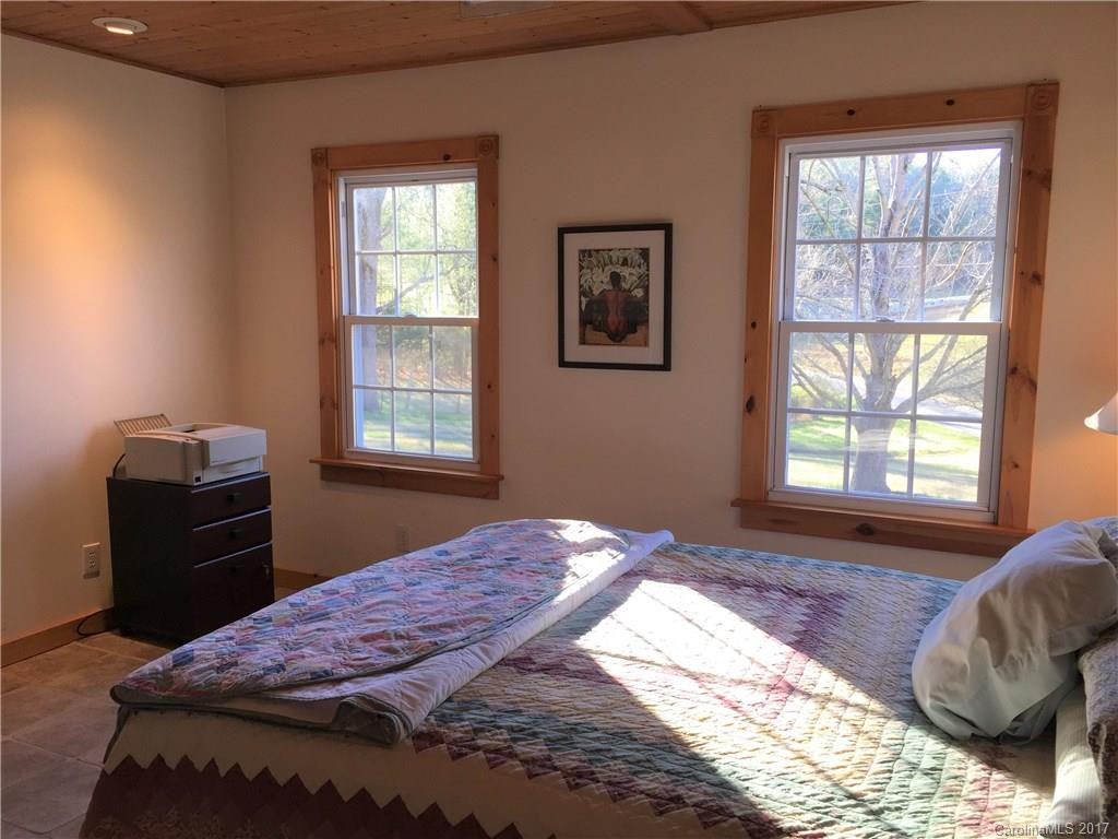137 Gosnell Road - Photo 6