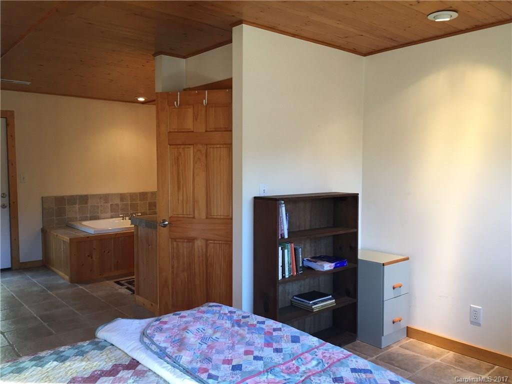 137 Gosnell Road - Photo 8