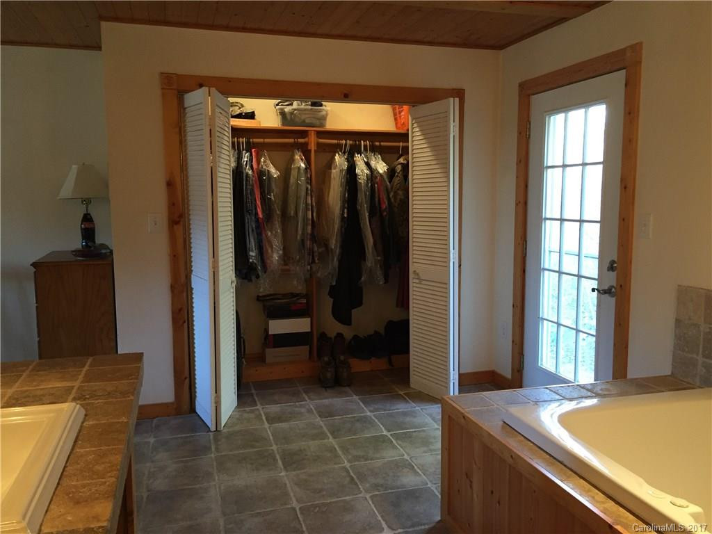 137 Gosnell Road - Photo 10