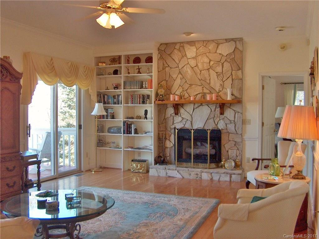 48 Falling Spring Road - Photo 12