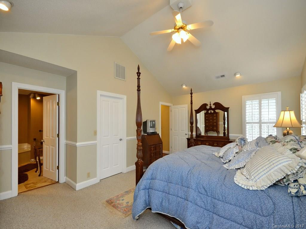 11 Hampton Lane #all 25,part 26 - Photo 11