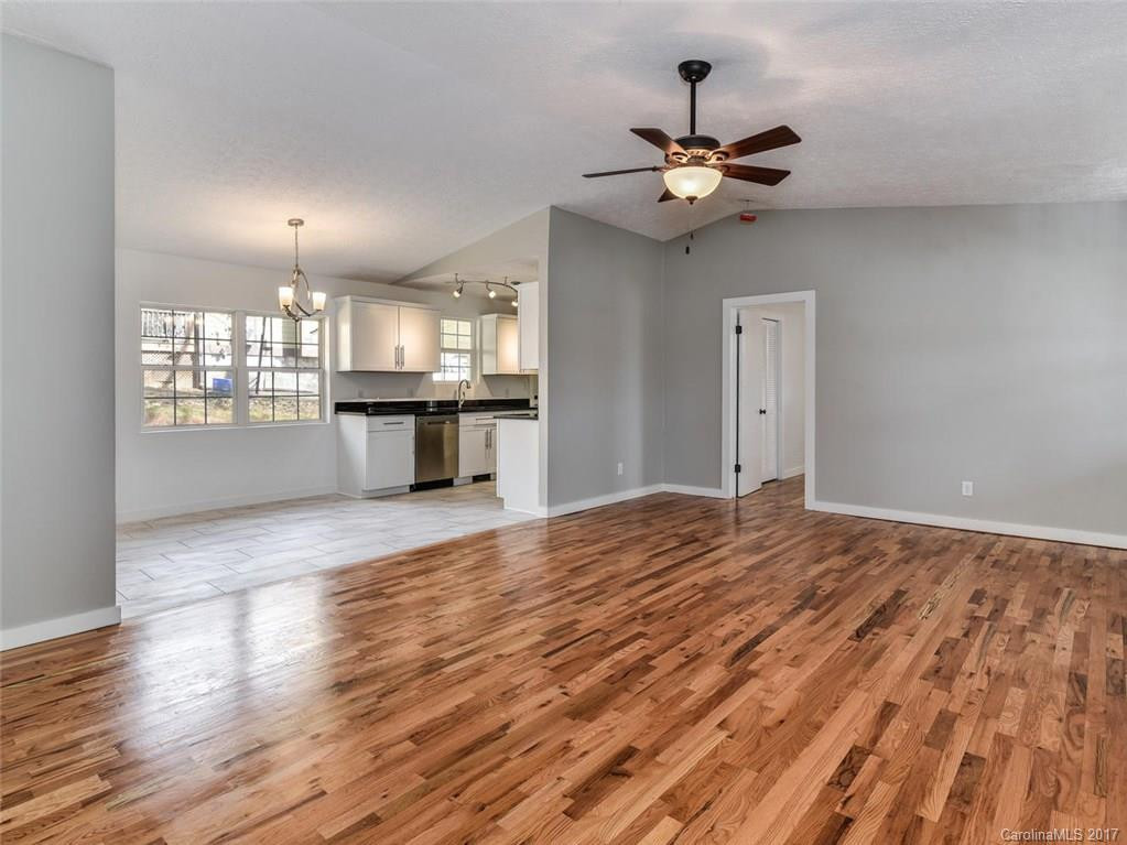 180 Joyner Avenue - Photo 3