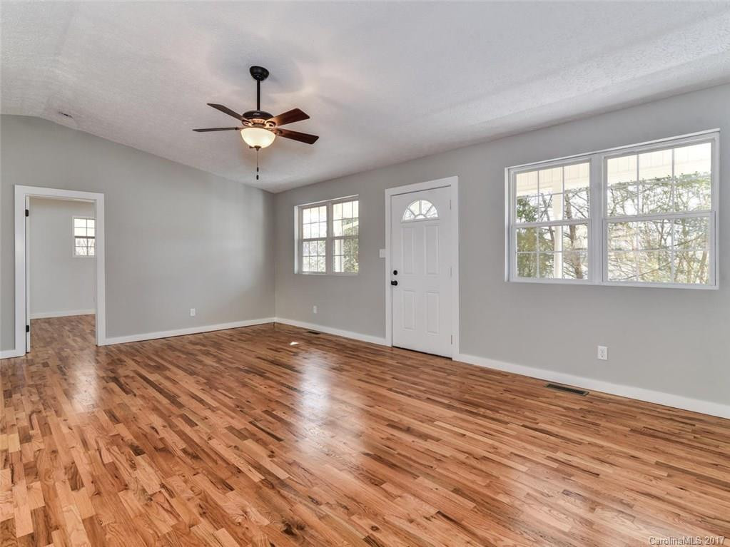 180 Joyner Avenue - Photo 5