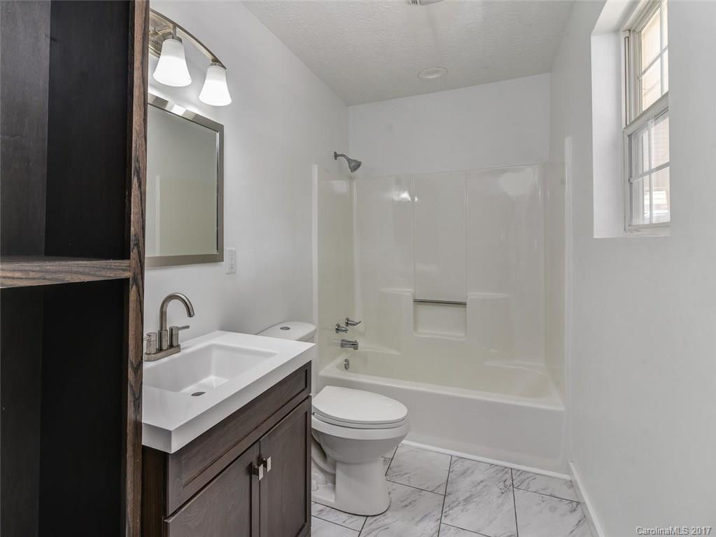 180 Joyner Avenue - Photo 10