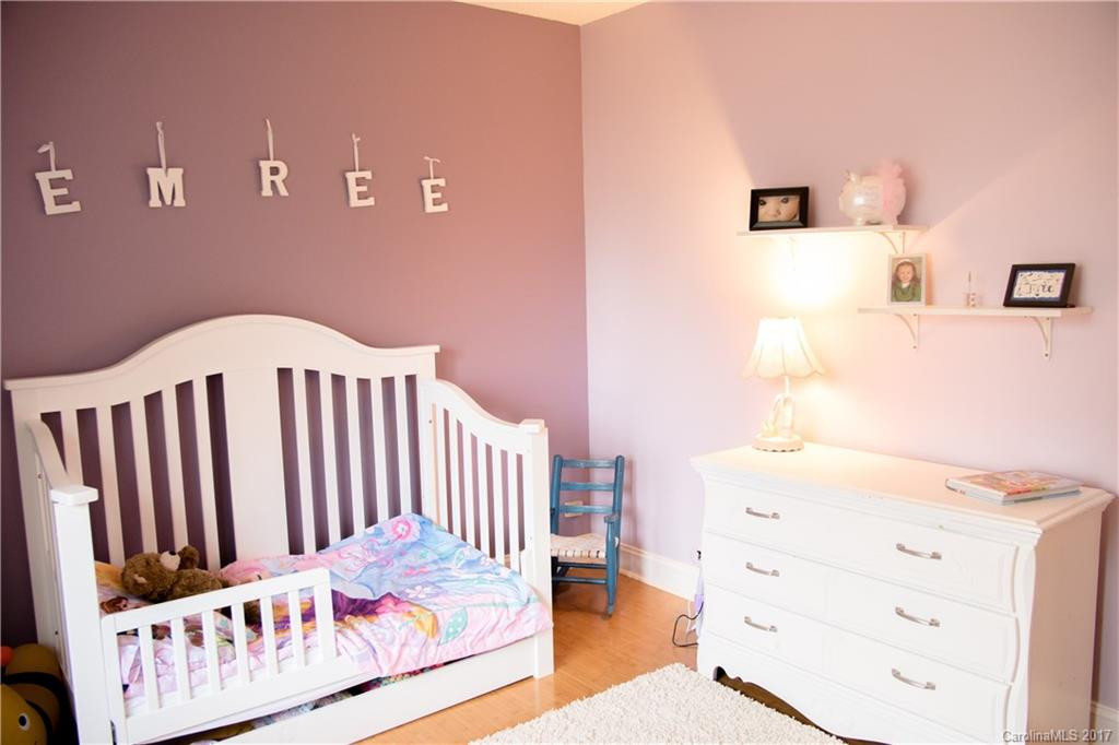 122 Scarlet Drive - Photo 12