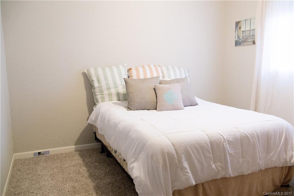 122 Scarlet Drive - Photo 13