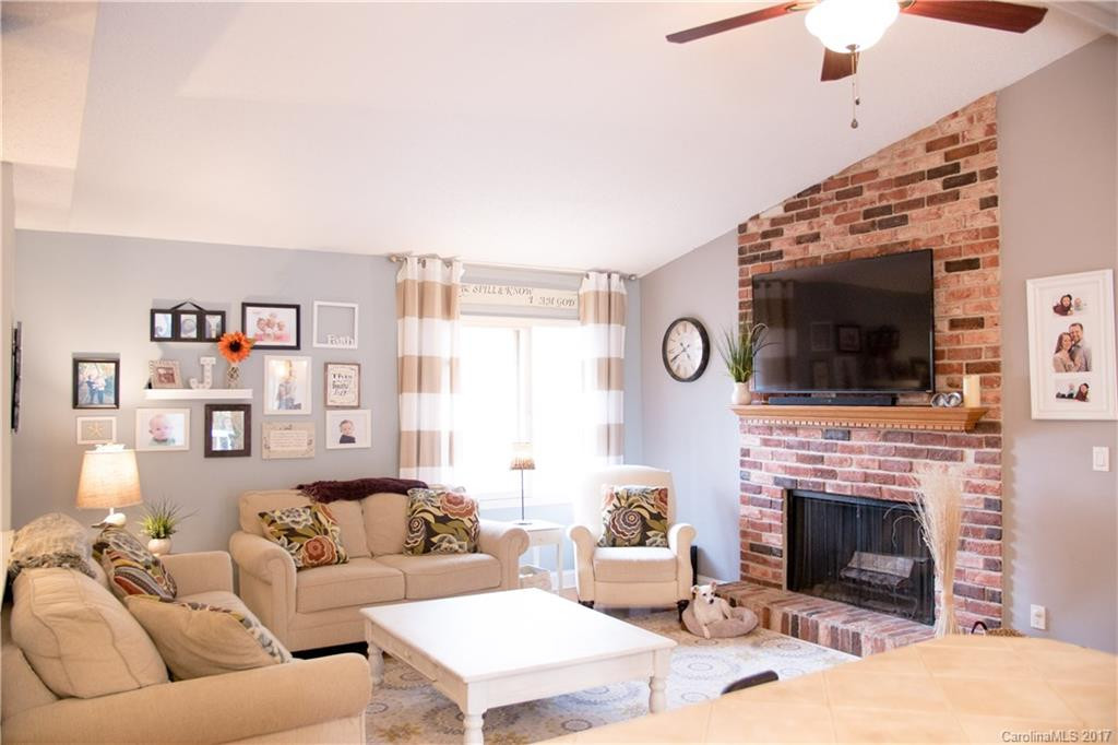 122 Scarlet Drive - Photo 5